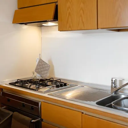 Fronte Mare Con Posto Auto Privato Lt *