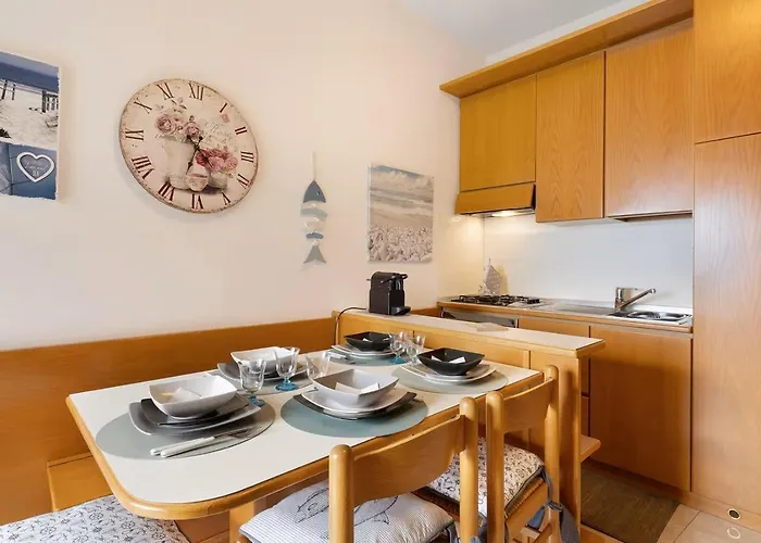 Apartment Fronte Mare Con Posto Auto Privato Lt