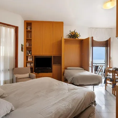 Fronte Mare Con Posto Auto Privato Lt Recco