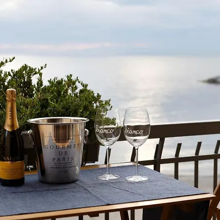 公寓 Fronte Mare Con Posto Auto Privato Lt *