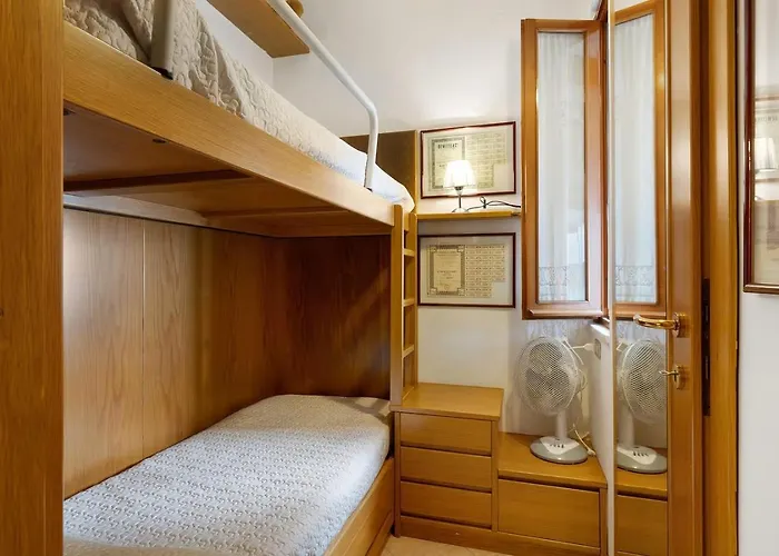 Fronte Mare Con Posto Auto Privato Lt *