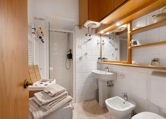 Fronte Mare Con Posto Auto Privato Lt アパート